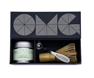 OMGTea GIFT SET Organic Japanese Matcha Green Tea Powder. Ceremonial. 30g/30 servings. Includes Handmade Bamboo Whisk and OMGTea measuring Spoon. (Ceremonial AA Grade Set)