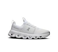On Cloudswift Youth Size: 5 1/2 UK, Colour: White