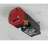 ONE NEW Omron Safety Door Switch D4NS-1AF