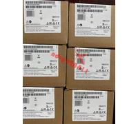 ONE NEW SIEMENS 6ES7 231-5PD32-0XB0 6ES7231-5PD32-0XB0