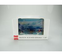 OO /HO BUSCH 7629 Father Christmas Scene - Santa & Sleigh Crash On Water & Ice