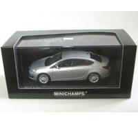 Opel Astra (Argon Silver) 2012
