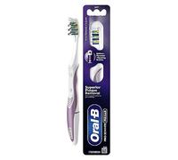 ORAL-B PRO-3DWHITE PULSAR Battery-Powered Toothbrush For Whitening & Plaque Removal, Medium, 1
