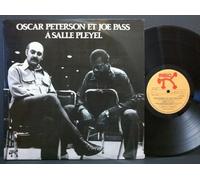 Oscar Peterson & Joe Pass - A Salle Pleyel, Paris [VINYL]