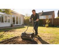 Outsunny 75L Metal Compost Spreader with Detachable Handle