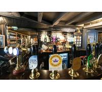 Oxford Pub Tour: Historic Pubs and Local Brews
