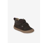 Pair of Soft Leather Boots for Babies, Designed for First Steps chocolate