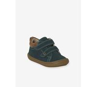 Pair of Soft Leather Boots for Babies, Designed for First Steps green