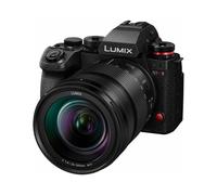 Panasonic Lumix S1R II + Lumix 24-105mm