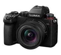 Panasonic Lumix S5D + 18-40Mm F/4.5-6.3