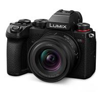 Panasonic Lumix S5 + S 18-40mm / F4.5-6.3 Zoom MILC Body 24.2 MP CMOS 6000 x 4000 pixels Black