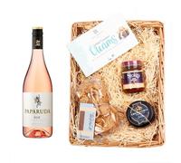 Paparuda Standard Wine Hamper | Romanian Rosé Wine 750ml | Snowdonia Black Bomber Cheese, Stokes Beer Chutney, Teoni’s Cookies & Whitakers Chocolates | Luxury Wicker Gift Set