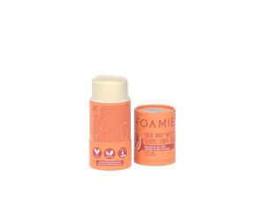 Papaya & Oat Milk Rich Care Solid Body Butter. Plastic-Free, pH-Balanced, Soap-Free, No Sulphates or Parabens. Made in the UK.
