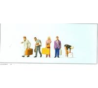 Passengers at the Train Station, H0