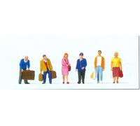 Passengers on the platform, H0