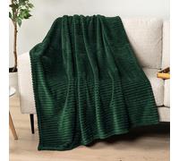 PAVILIA Super Soft Fleece Throw Blanket Emerald Green, Luxury Fuzzy Plush Flannel Throw, Warm Cozy Ribbed Microfiber Blanket for Sofa Couch Bed, Lightweight Striped Blanket, Green, 50x60