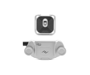 Peak Design Capture Camera Clip V3, Silver with Plate, Holds DSLR, Compact and Point and Shoot Bodies, Secure, Stable and Accessible, Attaches to Straps and Belts, Quick Release, 90 kg Capacity