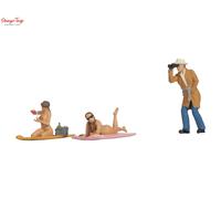 Noch 16607 HO/OO Gauge Peeping Tom Funny Scenes Figure Set