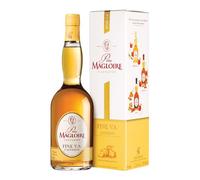 Père Magloire AOC Fine VS Calvados - 70cl, 40 Percent ABV - Premium Calvados Apple Brandy Normandy - Fresh and Fruity - Brandy Gifts for Men or Women