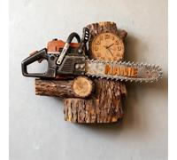 Personalised Chainsaw-themed Wall Clock with Custom Name, 2D Wall Decoration for Home, Bedroom, Living Room, Christmas Birthday Gift for Men and Dad