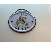 Personalised Embossed Metal Garden Sign 12x15cm - British Bird Design - Outdoor Decorative Hanging Garden Plaque - Weatherproof Metal Sign for Garden Walls Fences or Sheds (Lisa)
