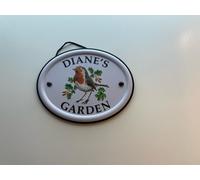 Personalised Embossed Metal Garden Sign 12x15cm - British Bird Design - Outdoor Decorative Hanging Garden Plaque - Weatherproof Metal Sign for Garden Walls Fences or Sheds (Diane)