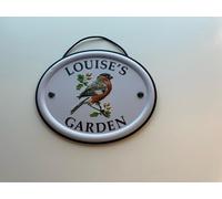 Personalised Embossed Metal Garden Sign 12x15cm - British Bird Design - Outdoor Decorative Hanging Garden Plaque - Weatherproof Metal Sign for Garden Walls Fences or Sheds (Louise)