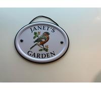 Personalised Embossed Metal Garden Sign 12x15cm - British Bird Design - Outdoor Decorative Hanging Garden Plaque - Weatherproof Metal Sign for Garden Walls Fences or Sheds (Janet)