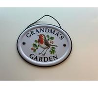 Personalised Embossed Metal Garden Sign 12x15cm - British Bird Design - Outdoor Decorative Hanging Garden Plaque - Weatherproof Metal Sign for Garden Walls Fences or Sheds (Grandma)