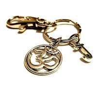 Personalised Omkara Yoga Charm Aum Om Keyring Bag Charm Hindu Buddhist Seikh Yogi Keychain Lotus Buddha Buddhist Namaste Jewellery Gift