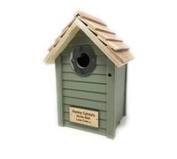 Personalised Wooden Bird House - Handmade New England Style Birdhouse with Custom Engraved Plaque - Nesting Box for Garden Birds - Gift for Nature Lovers, Gardeners
