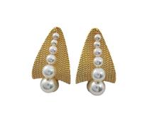Personalized Pearl Geometric Earrings, Good Electroplating Texture, Great Fade - Resistant And Anti - Oxidation Performance, Suitable For Women To Wear In Multiple Scenarios