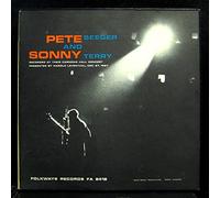 Pete Seeger and Sonny Terry - At Carnegie Hall [Vinyl LP]