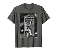 Peter Davison Doctor Who Cricket Tardis 1981 T-Shirt
