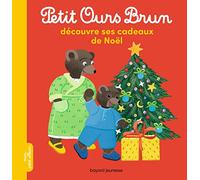 Petit Ours Brun découvre ses cadeaux de Noël