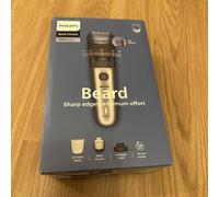 Philips Beard Trimmer 7000 Series, Self-Sharpening Metal Blades, 40 Lock-in Settings, BeardSense Technology, Hair Collector, 100 Percent Waterproof, Silver (BT7670/15)