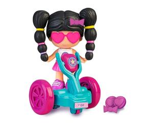 Pinypon - Let's Go! Segway, toy set, 1 mini Pop&Swap doll figure and a transport vehicle, with fluorescent decorations and 2 accessories, for boys and girls from 3 years old, Famosa (PNY23000)