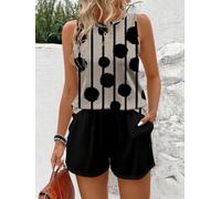 Plus-size two-piece set: sleeveless round neck striped polka dot vest and plain black elastic belted shorts (with pockets).