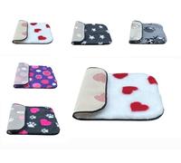 PnH Veterinary Bedding® NON SLIP Classic Range, Vet Bedding, Bound Edges For Strength - Dog Bed Fleece in Many Colours & Sizes (White with Red Hearts, 100cm x 75cm)