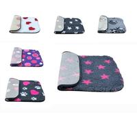 PnH Veterinary Bedding® NON SLIP Classic Range, Vet Bedding, Bound Edges For Strength - Dog Bed Fleece in Many Colours & Sizes (Charcoal with Pink Stars, 100cm x 50cm)
