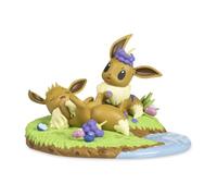 Pokémon Center: Afternoon Picnic with Eevee Evolving Personalities Figure