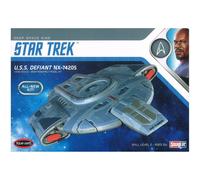 Polar Lights 1:1000 Star Trek DS9 U.S.S. Defiant NX-74205 Model Kit POL952