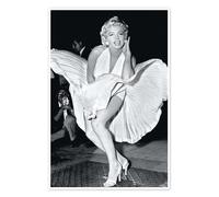Posterlounge Marilyn Monroe Pose Poster by Celebrity Collection 70 x 100 cm Black and white Wall art Wall decor