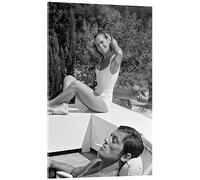 Posterlounge Romy Schneider and Alain Delon, The swimming pool, 1968 Acrylic print 14 x 21 cm Black and white Wall art Wall decor