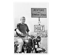 Posterlounge Steve McQueen in The Great Escape Poster by Celebrity Collection 14 x 21 cm Black and white Wall art Wall decor