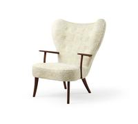 Pragh Armchair Sheepskin Off White/Oiled Walnut