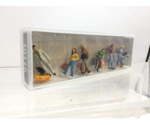 Preiser 10115 HO/OO Gauge Walking Passengers (6) Exclusive Figure Set (A)