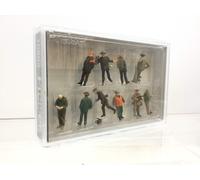 Preiser 10803 HO/OO Gauge Hunters (10) & Helpers (3) Exclusive Figure Set