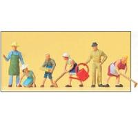 PREISER 14081 HO Scale People Working In The Garden