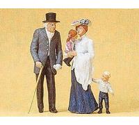 Preiser 45066 Old Man with Woman and Children Figure Set